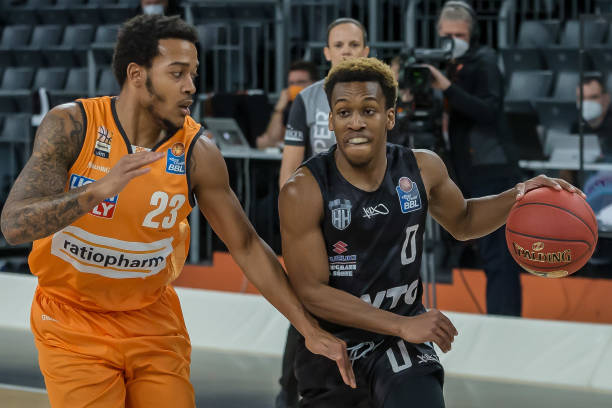 赛后数据显 赛后数据显